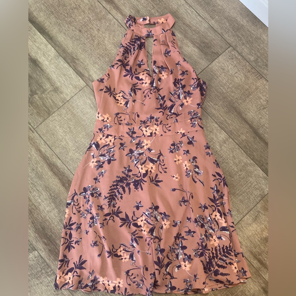 NWOT Express women’s 6 Mauve floral mini dress